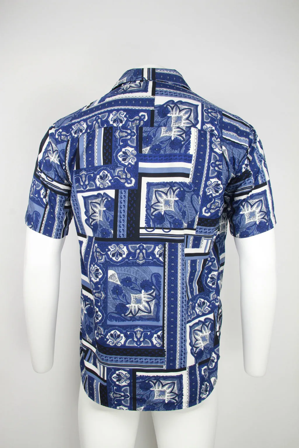 90s Short sleeve shirt - Blue and white paisley pattern - M