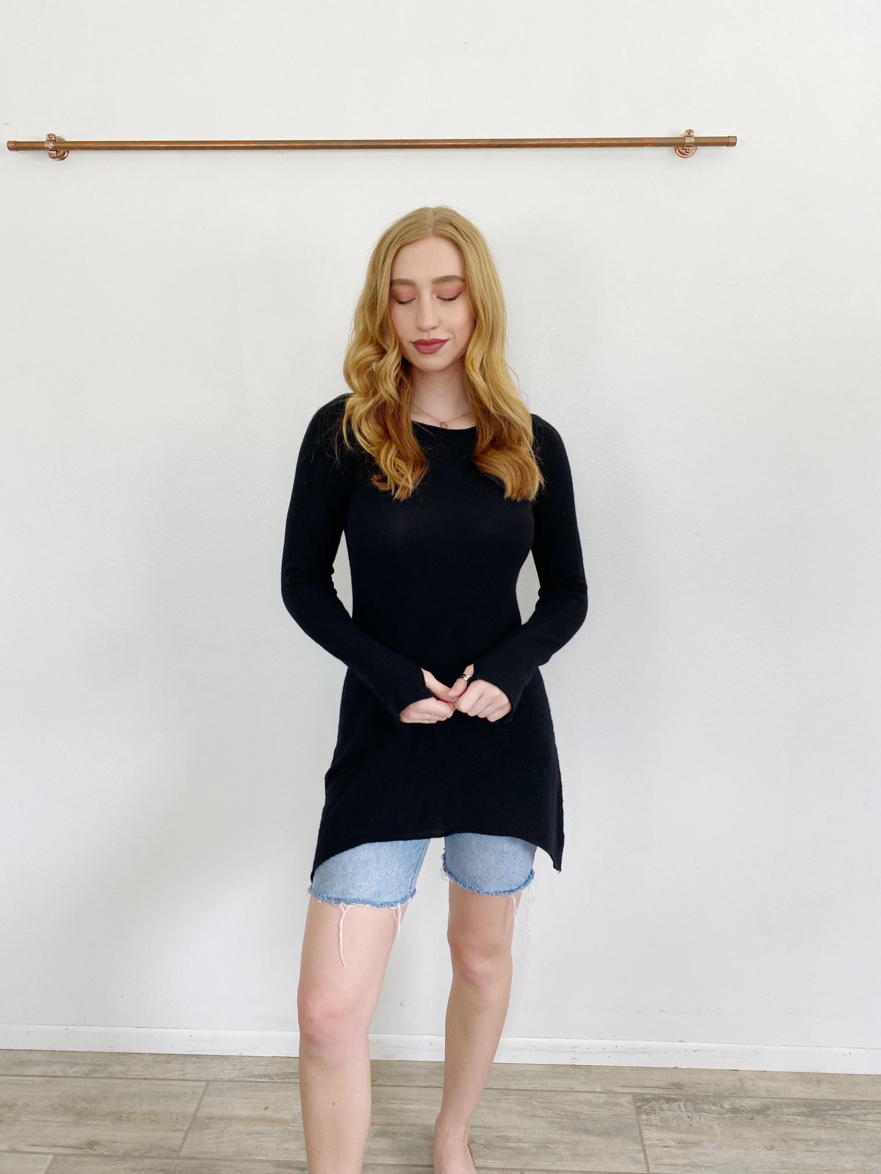 Ami Dans La Rue Cashmere Black Sweater Medium
