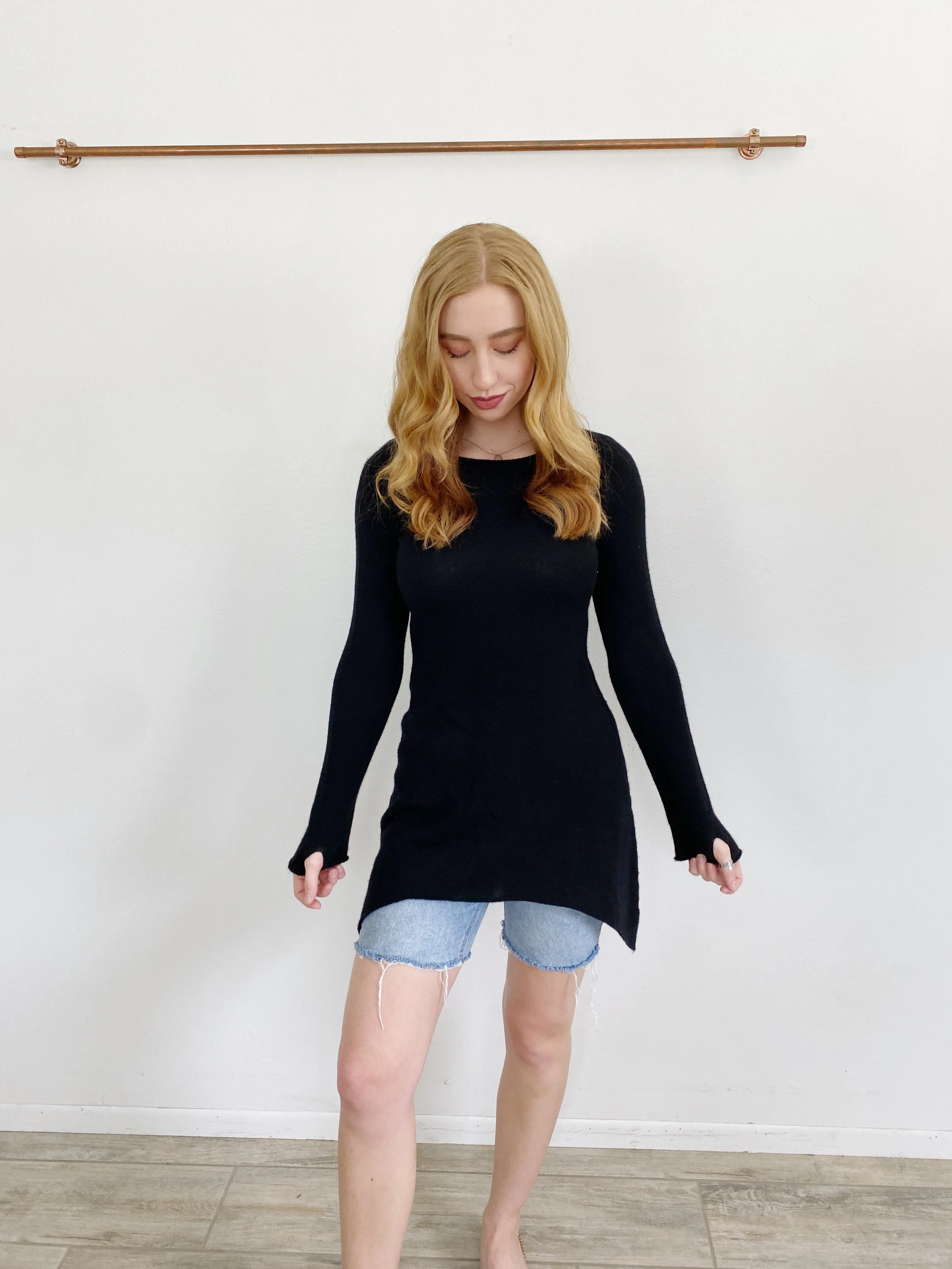 Ami Dans La Rue Cashmere Black Sweater Medium