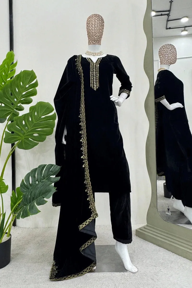Black Color Full Pair Dress For Sangeet
