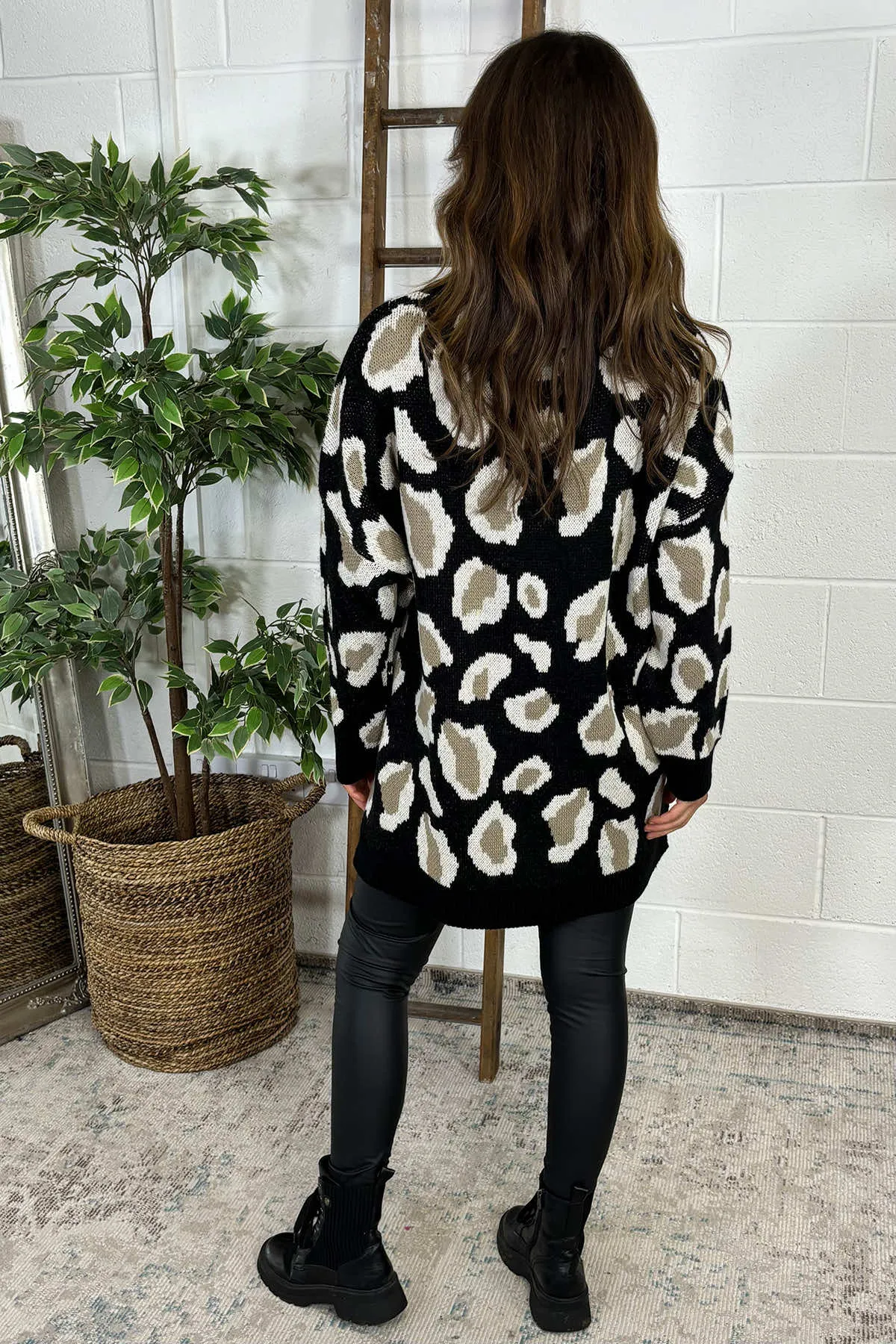 Catriona Leopard Print Knitted Jumper Black