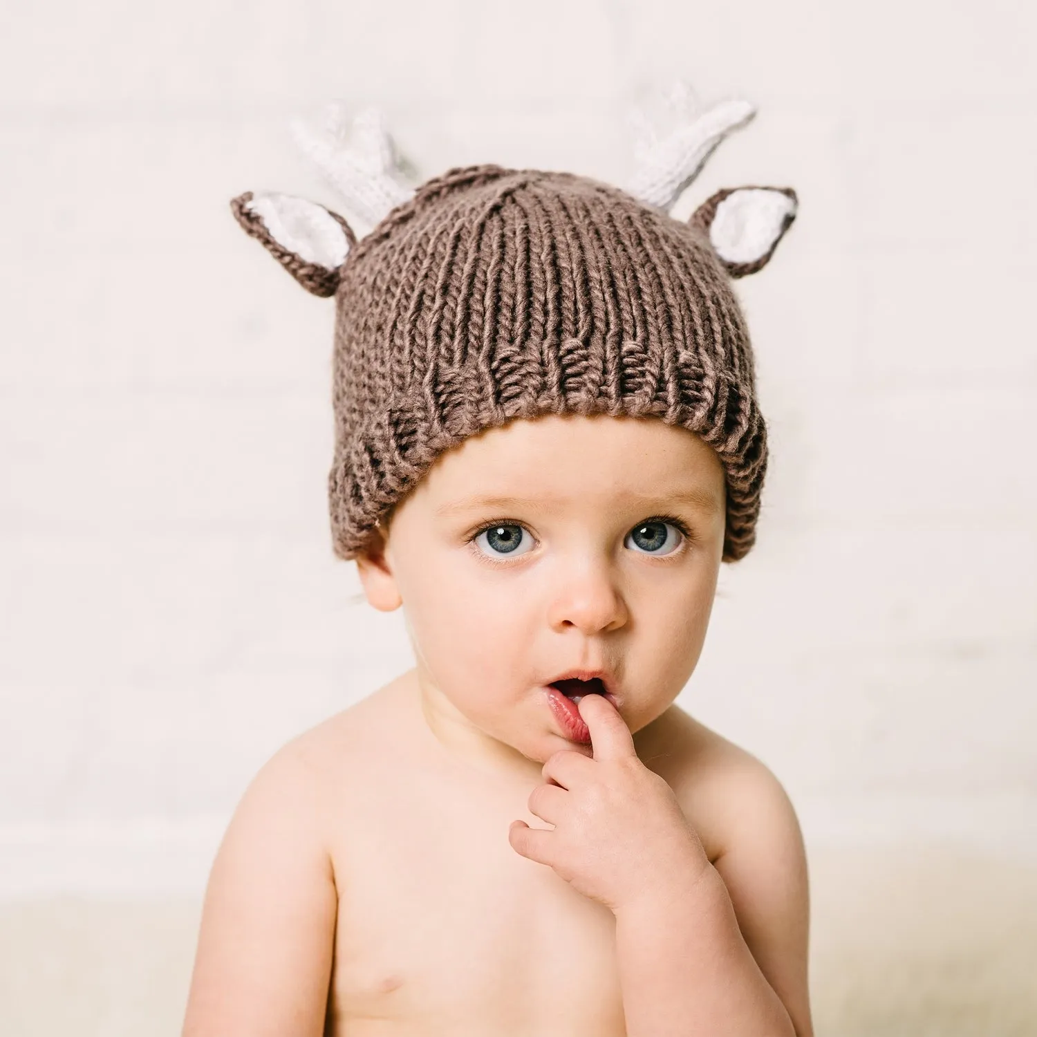 Hartley Deer Beanie: Brown