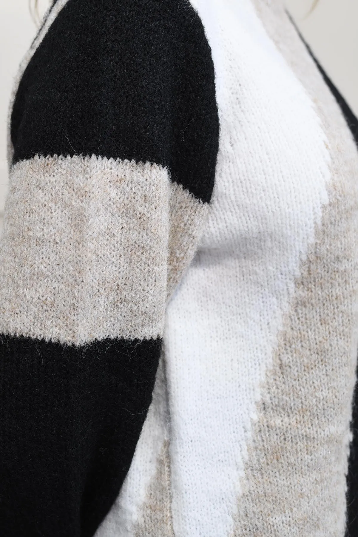 I.nco Black, Beige & White Intarsia Jumper With Frayed Detail-IN7004-00
