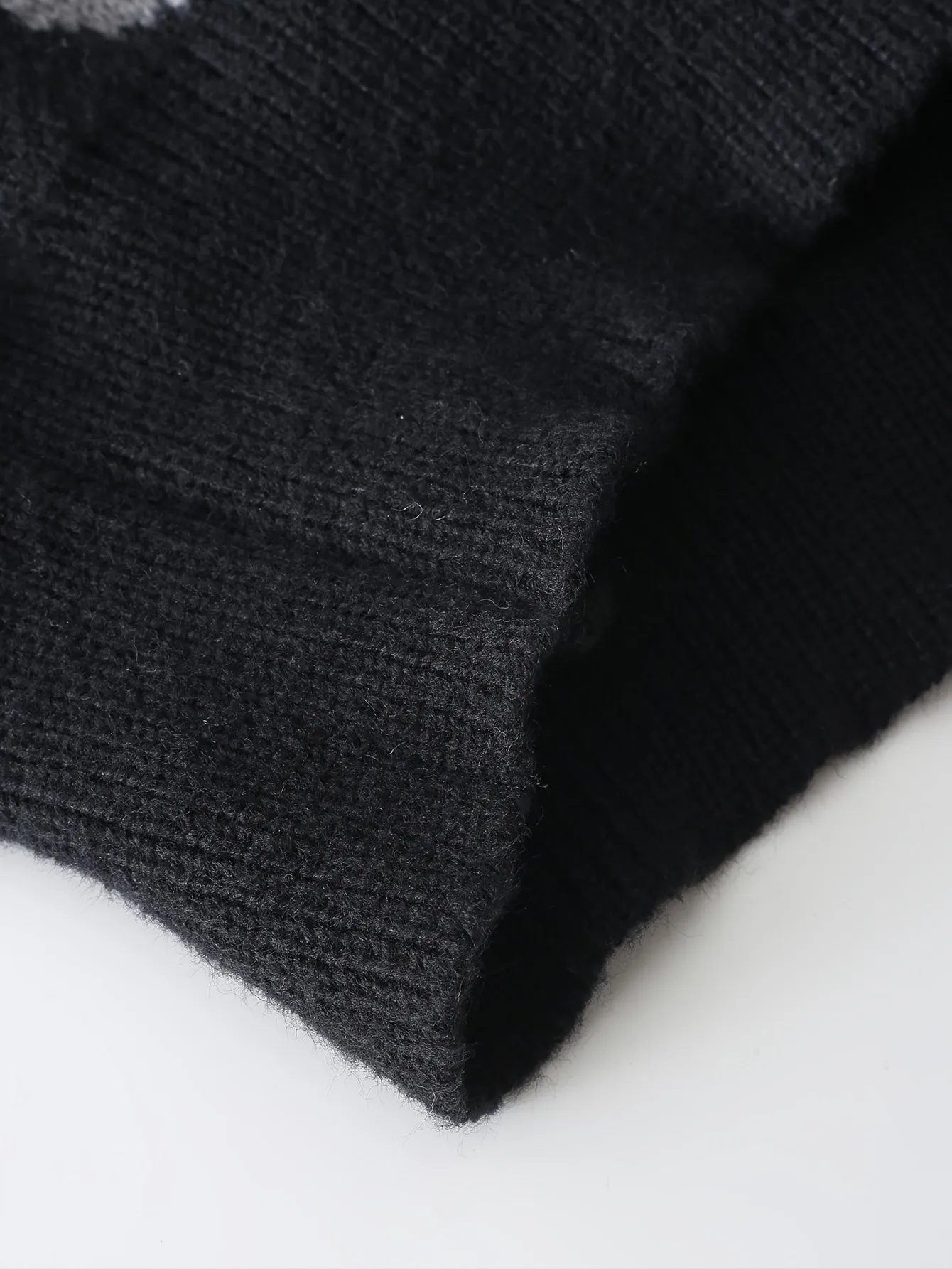 Men's Casual Knitted Turtleneck Sweater with Graffiti Print | Ideal for Autumn/Winter