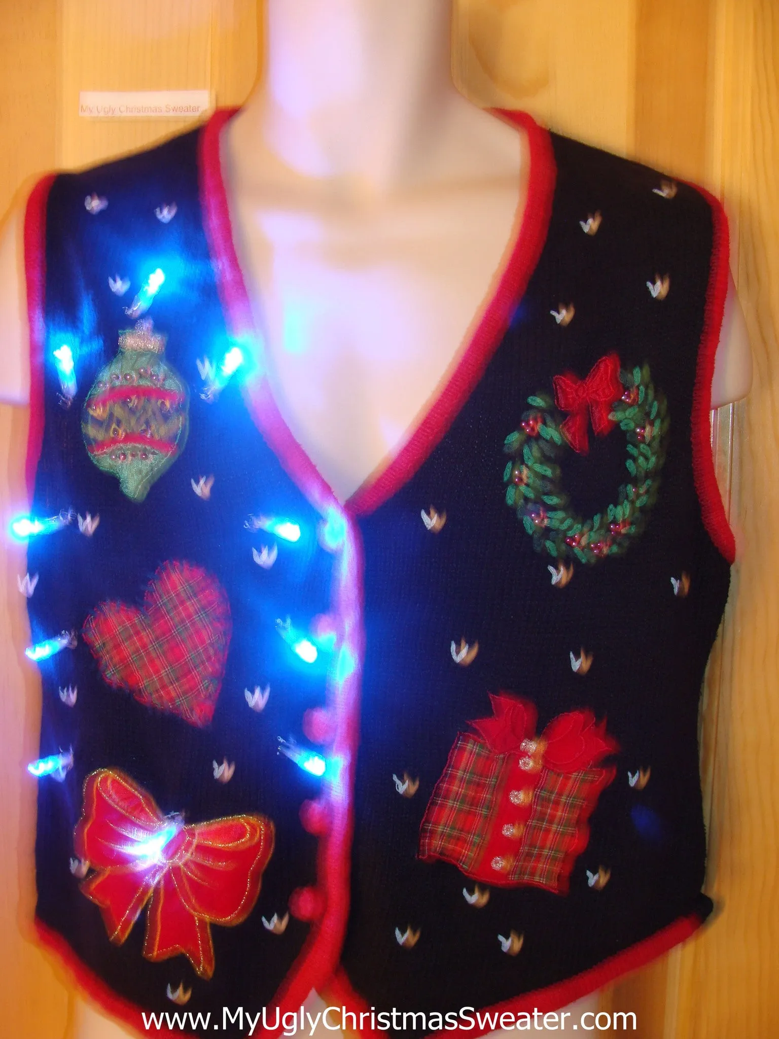 Need to Buy Christmas Sweaters? Light Up Sweater Vest Plaid Gift, Heart
