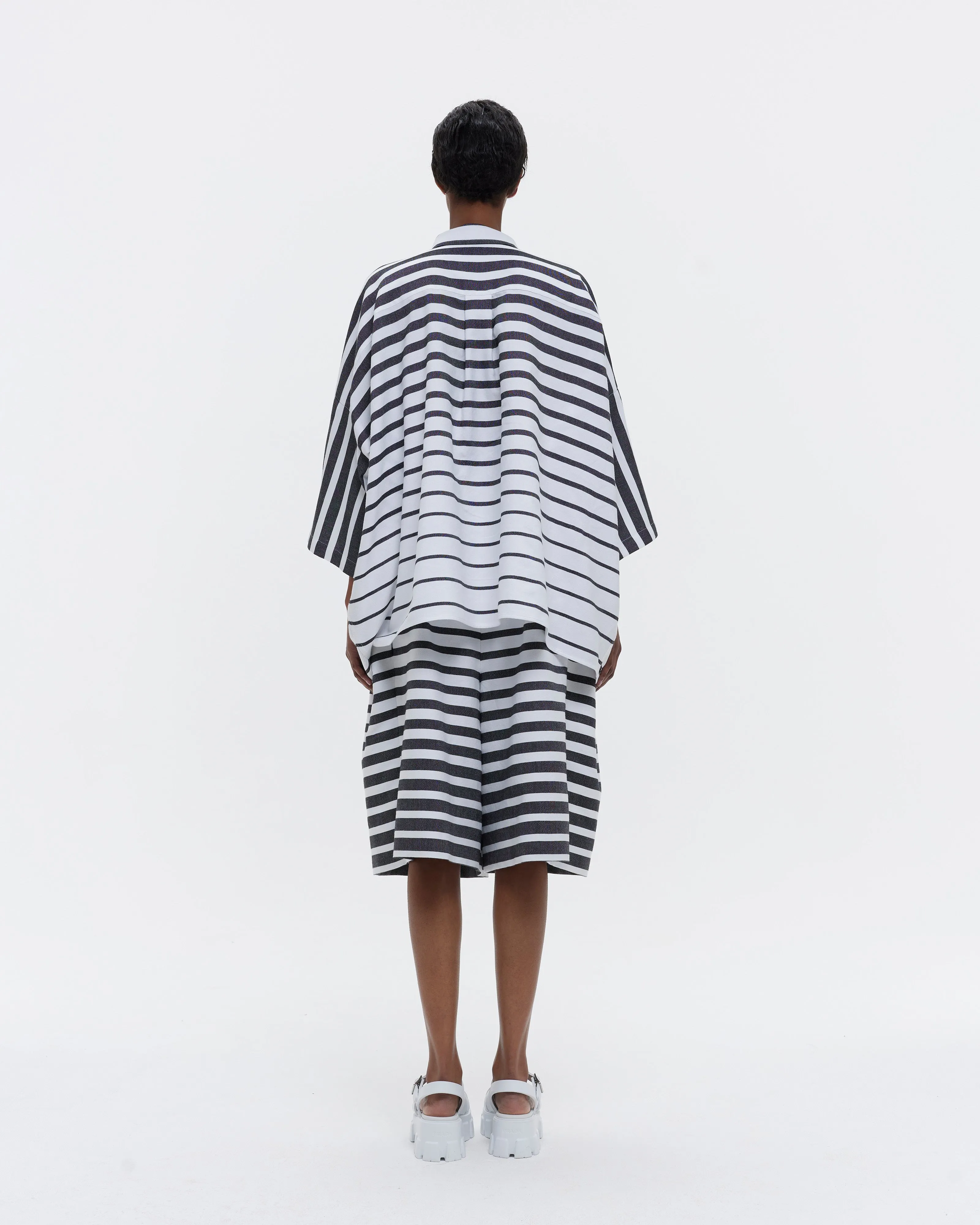 THE SHORT SLEEVE OVERSIZED SHIRT : STRIPE 44